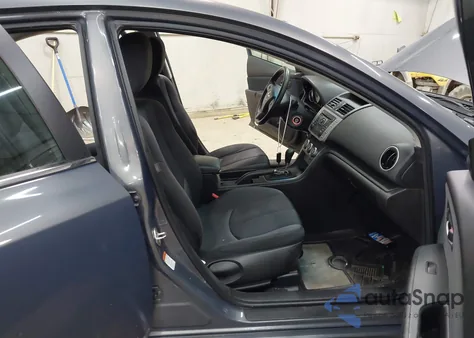 2011 Mazda Mazda6 I Sport z USA, uszkodzony, nr VIN 1YVHZ8BH2B5M14259